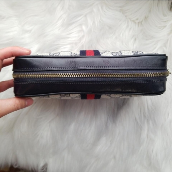 Authentic Vintage Gucci Clutch - Picture 6 of 9